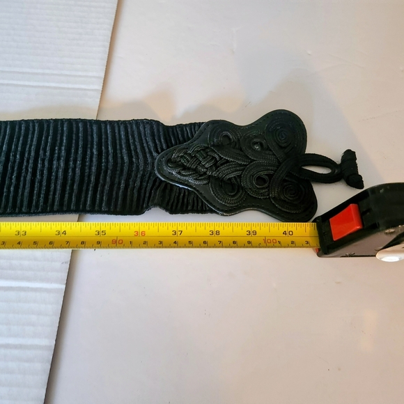 Black Wide Cinch Waist Belt Ornate Brandebourg Frog Closure 44"+ - Picture 3 of 8